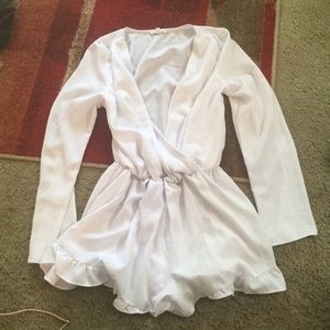 Long sleeve low-cut romper